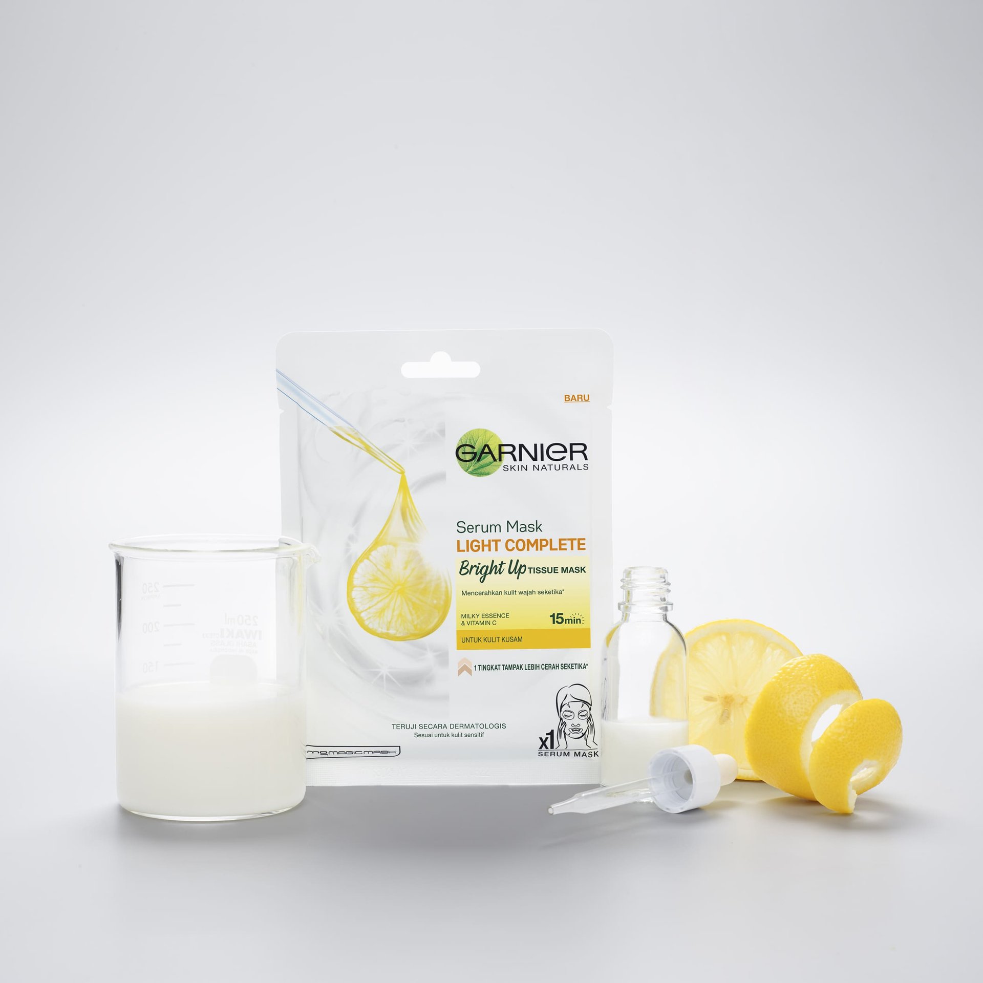 Garnier Light Complete Serum Mask